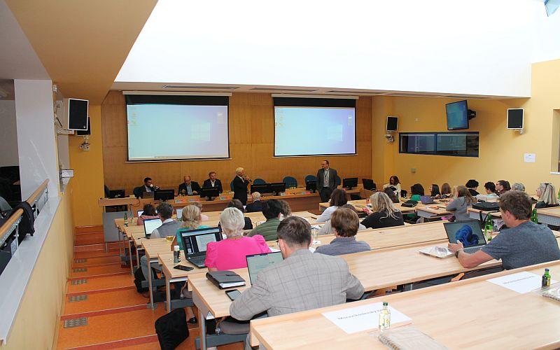 konference