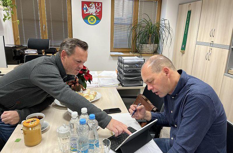 Jednání - Pomezí