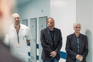 pan hejtman, náměstek Blažek, ředitel KKN