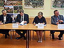 podpis-smlouvy2-small.jpg