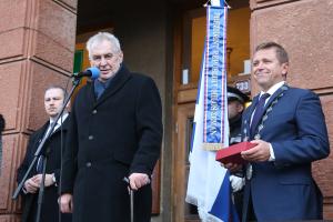 Prezident zdraví občany Ostrova
