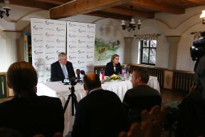 Závěrečná tisková konference v Hazlově
