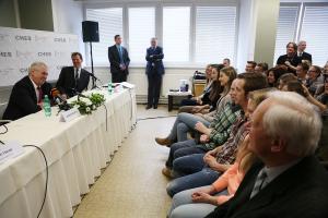 Beseda se studenty - Západočeská univerzita  - Fakulta ekonomická Cheb