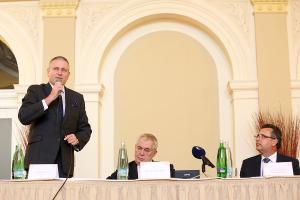 Setkání se zaměstnanci v prostorách dvorany Císařských lázní